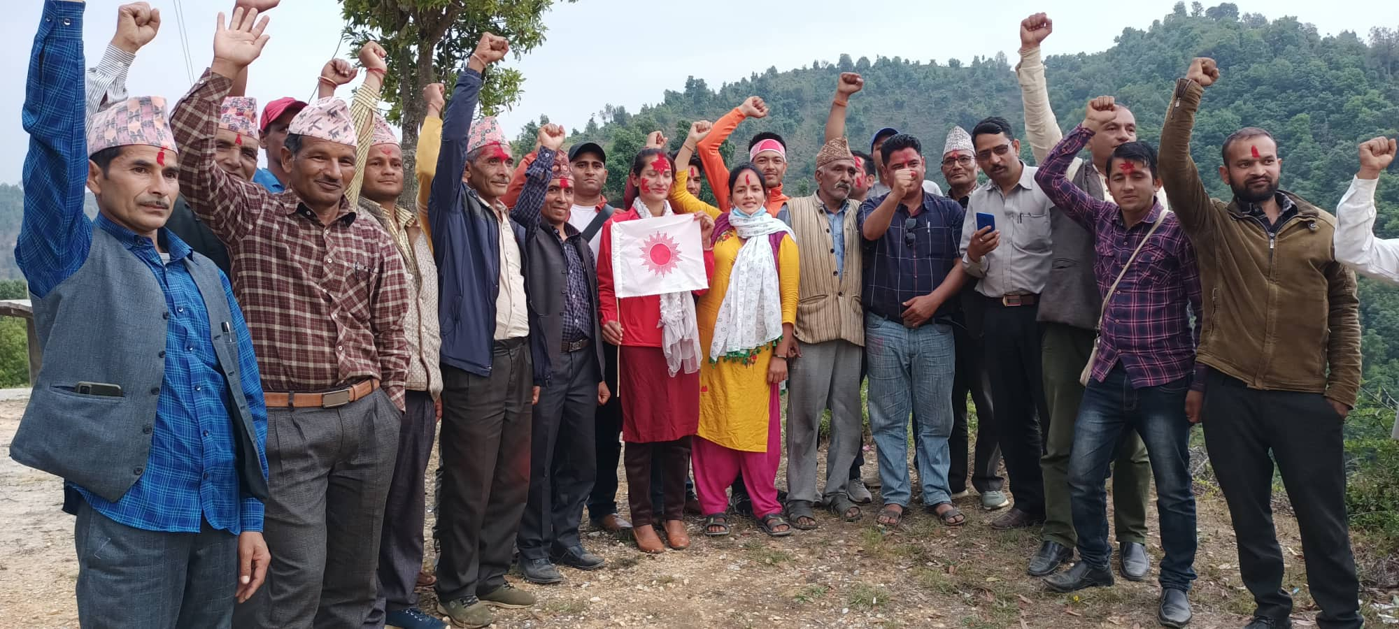 माओवादी केन्द्रकी सुर्नया कोषाध्यक्ष भट्ट एमालेमा प्रवेश 